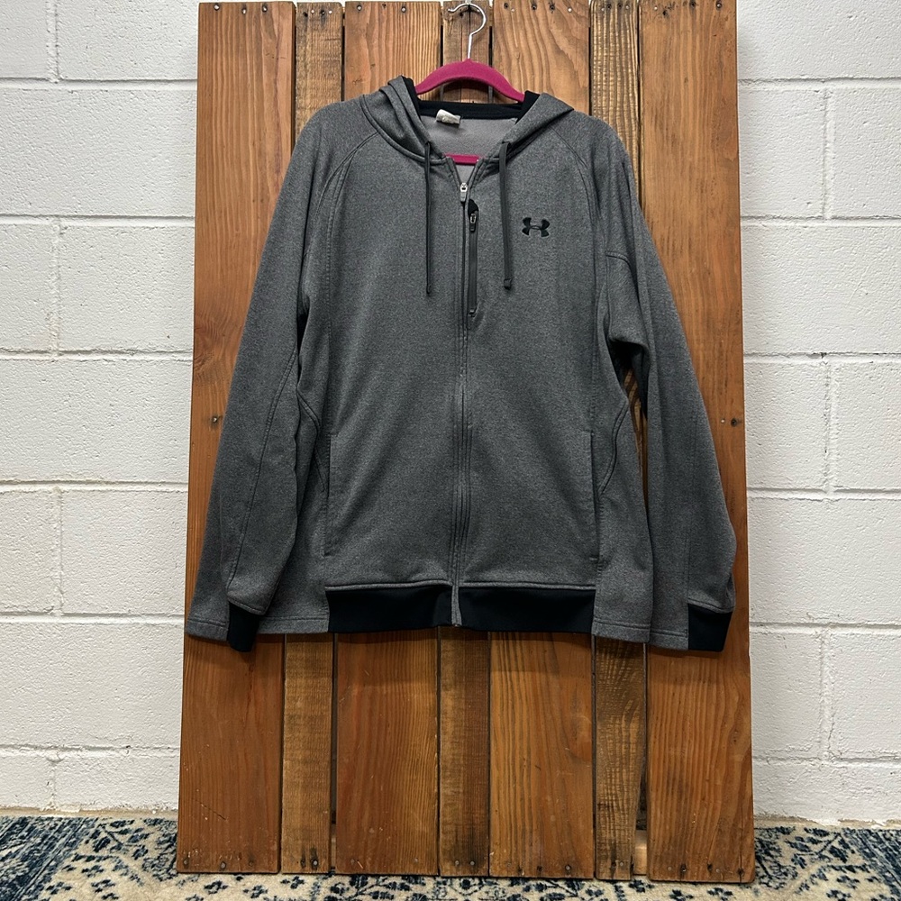 Under Armour Men’s size extra large gray sweatshirt